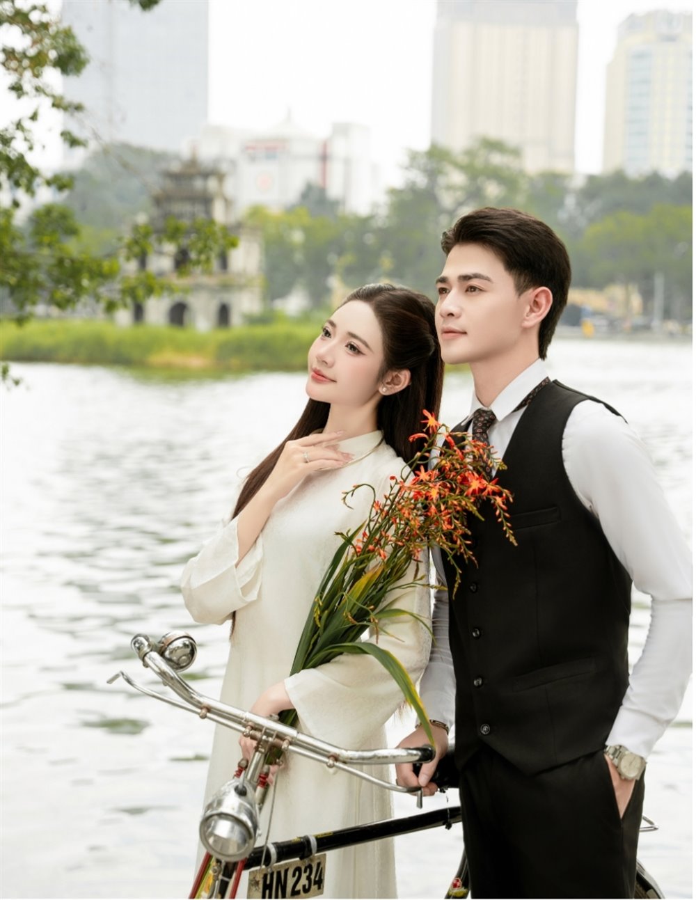Ảnh cưới ngoại cảnh ven hồ