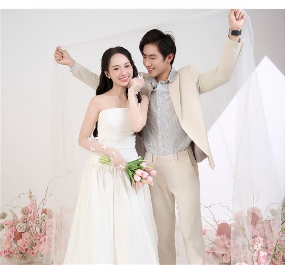 Ảnh cưới phim trường