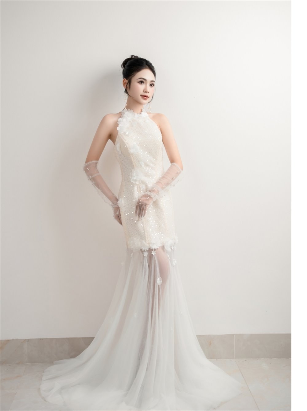 Váy cưới đuôi cá